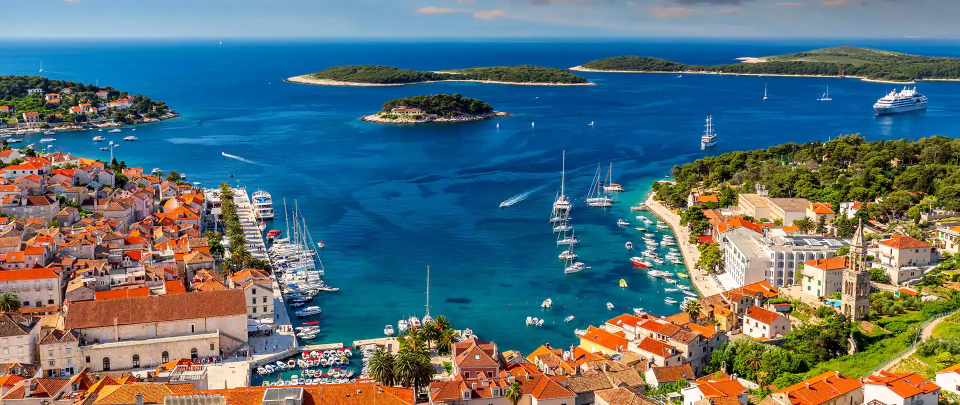  THE ISLAND AND TOWN OF HVAR